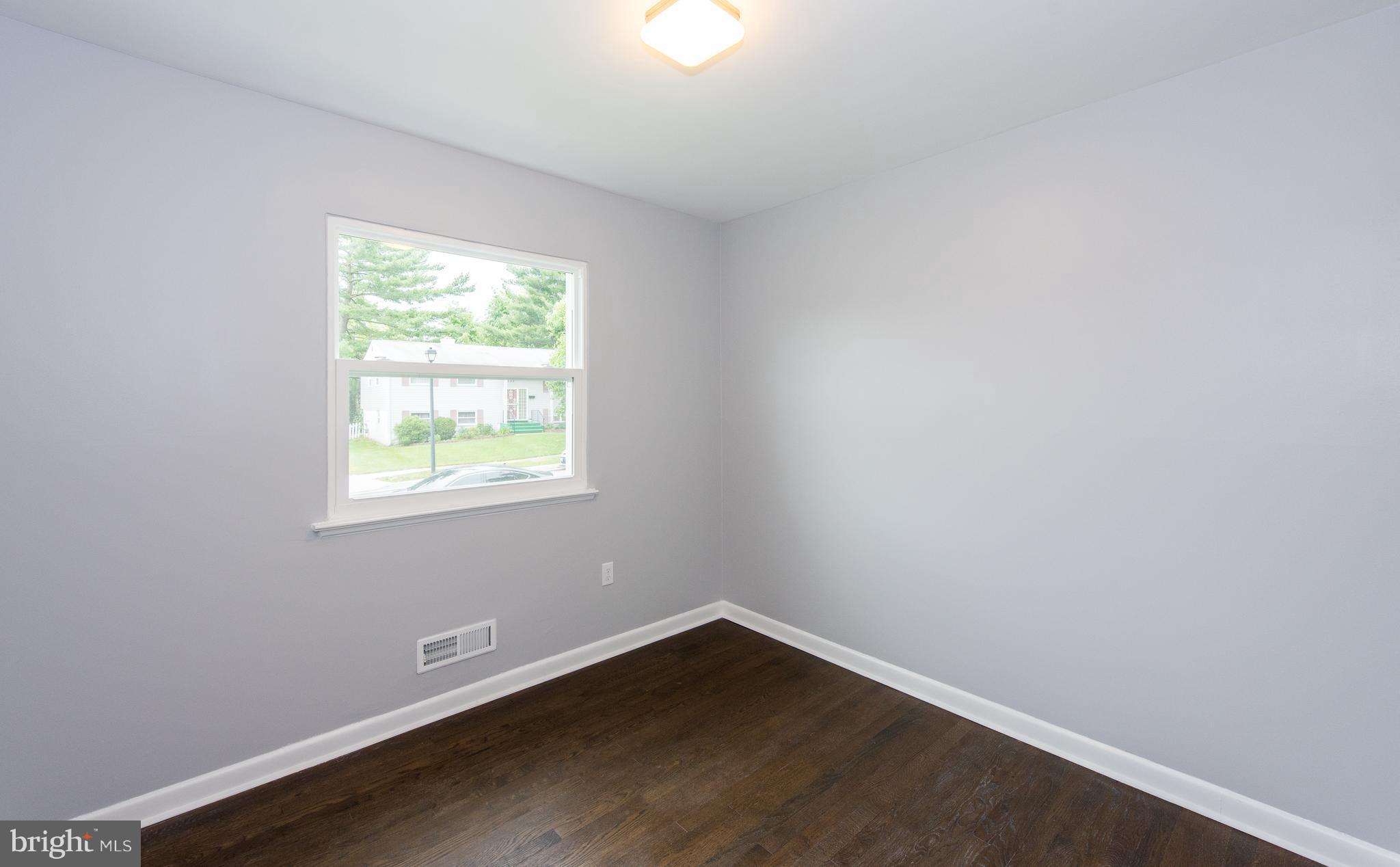 1302 Middleford Road Baltimore, MD 21228 - Photo 22 of 30 Bedroom