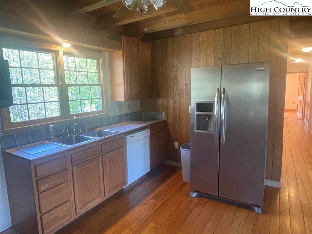 966 Stanley Road Warrensville, NC 28693 - Photo 12 of 39 Gallery Image 12
