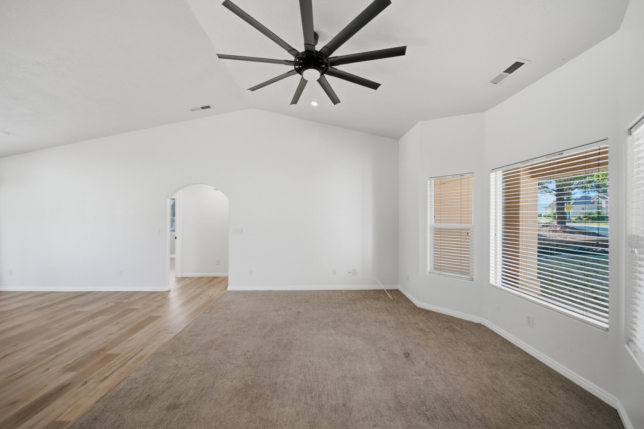 2139 East 270 S Street St. George, UT 84790 - Photo 7 of 46 6