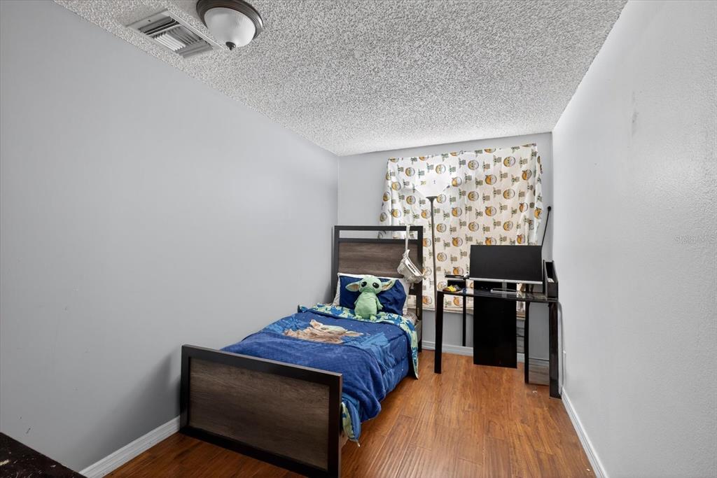 16112 Foxfire Drive Tampa, FL 33618 - Photo 14 of 38