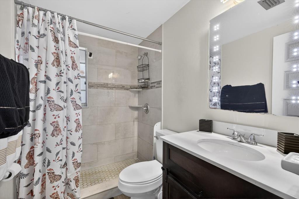 16112 Foxfire Drive Tampa, FL 33618 - Photo 15 of 38