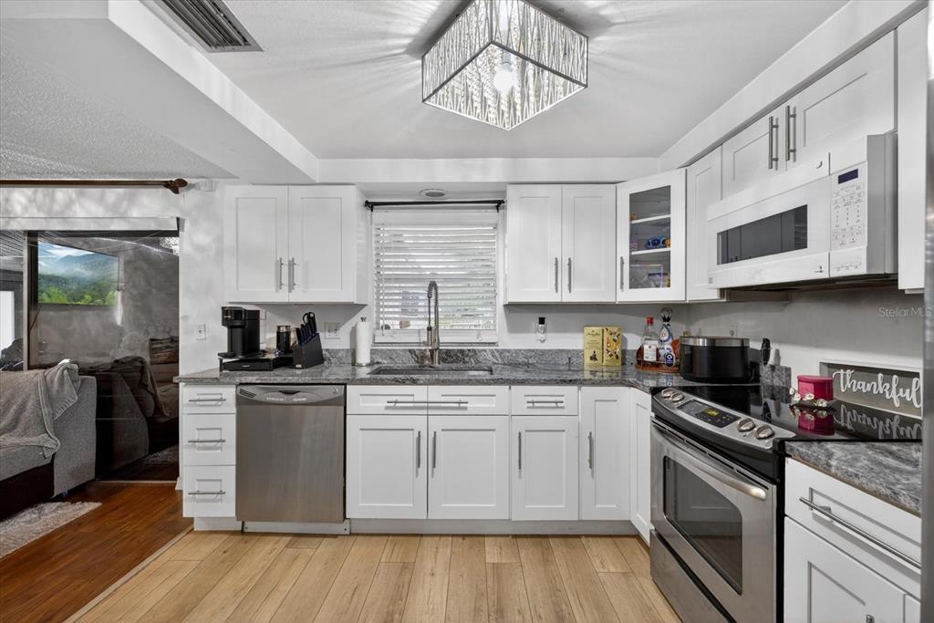 16112 Foxfire Drive Tampa, FL 33618 - Photo 19 of 38