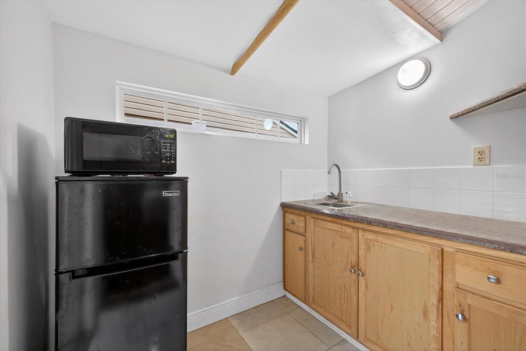 16112 Foxfire Drive Tampa, FL 33618 - Photo 31 of 38