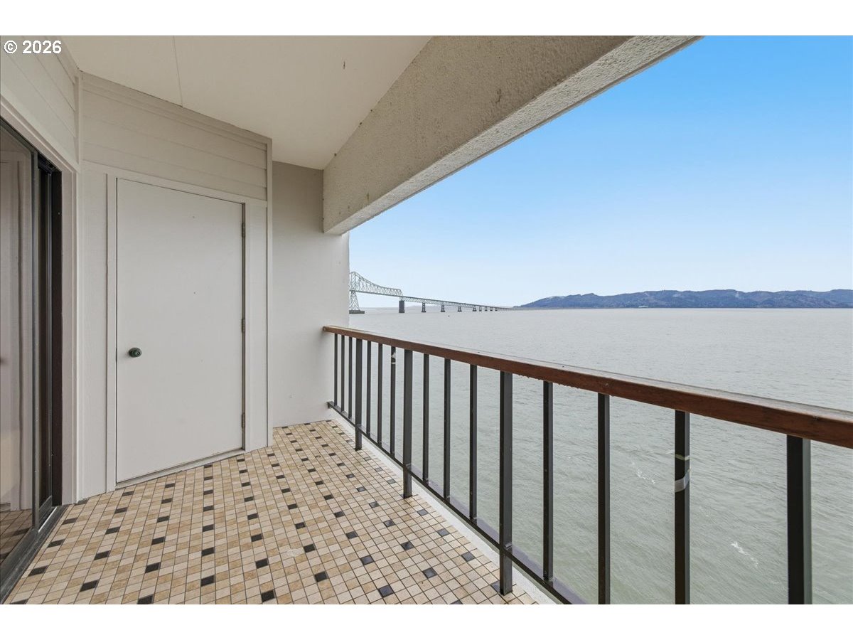 1 3rd Street, Unit 506 Astoria, OR 97103 - Photo 22 of 27