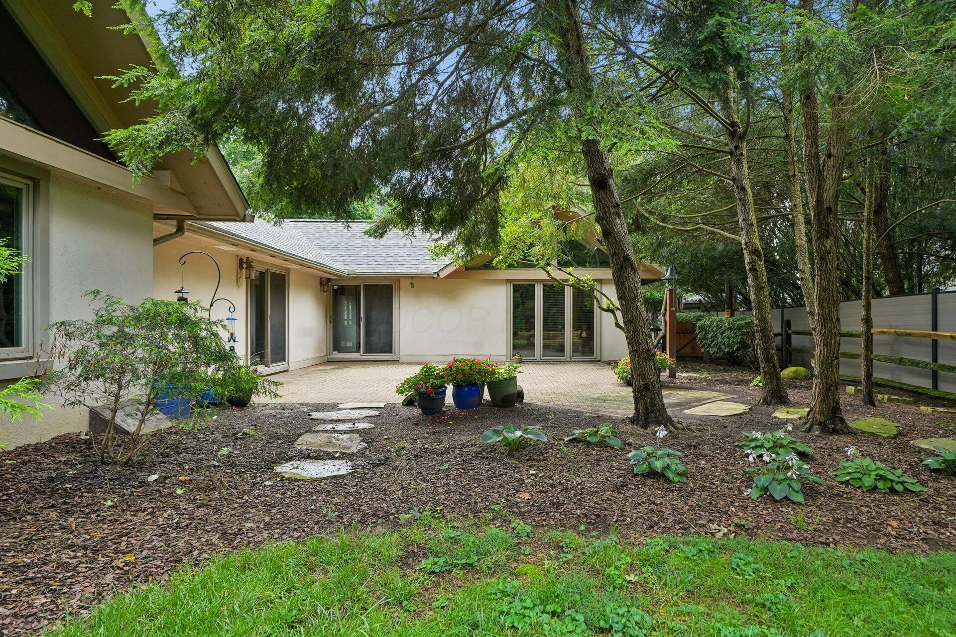 2756 Lear Road Upper Arlington, OH 43220 - Photo 50 of 58 Patio