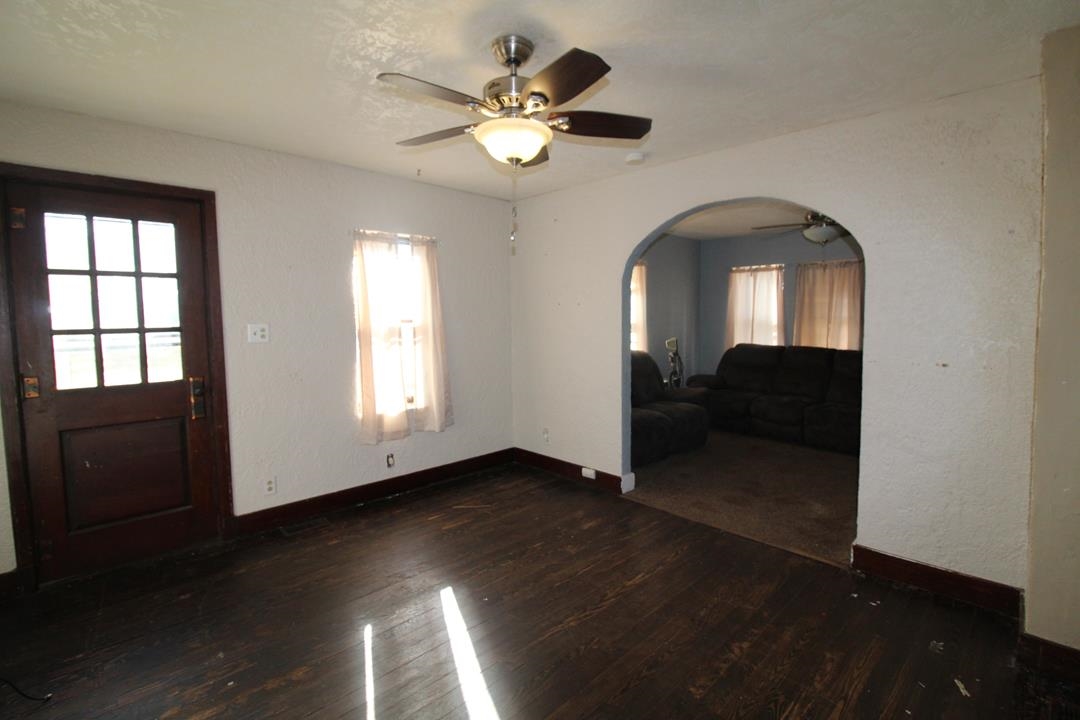 12588 Wiseman Road Pekin, IL 61554 - Photo 11 of 48 Gallery Image 11