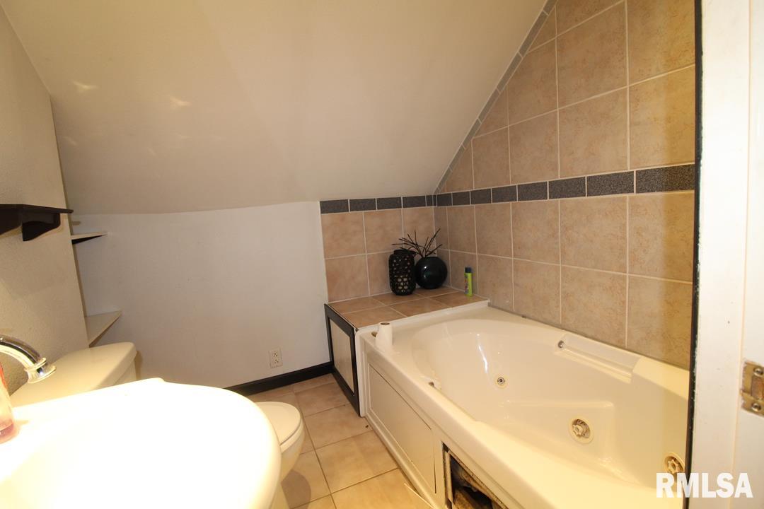 12588 Wiseman Road Pekin, IL 61554 - Photo 31 of 48 Gallery Image 31