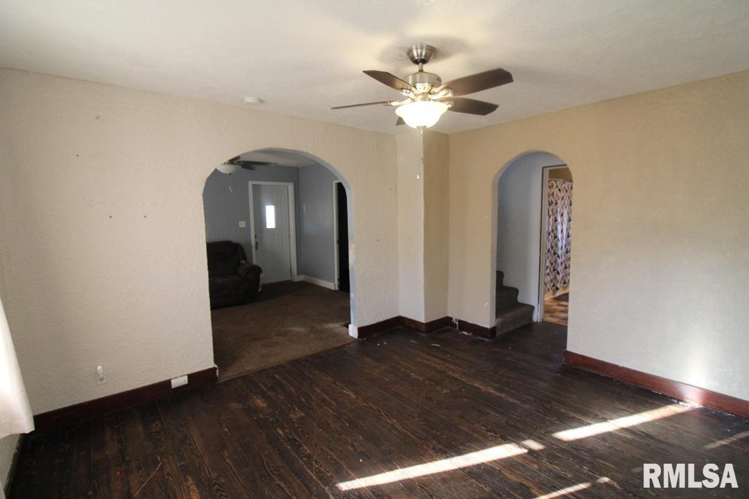 12588 Wiseman Road Pekin, IL 61554 - Photo 9 of 48 Gallery Image 9