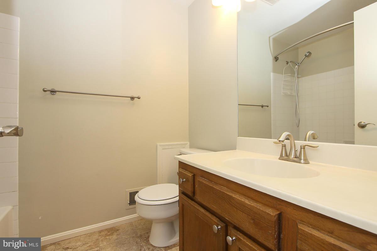 23 London Bridge Court Silver Spring, MD 20906 - Photo 23 of 30 Bath