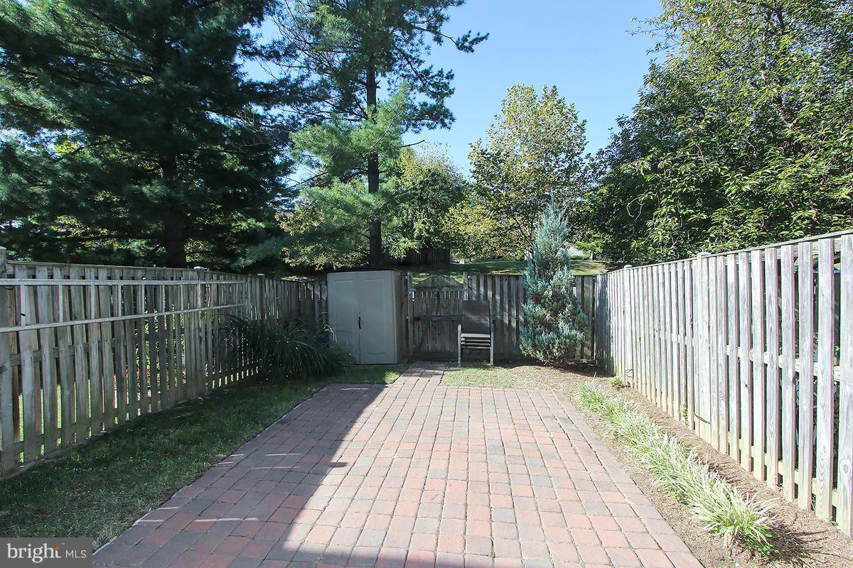 23 London Bridge Court Silver Spring, MD 20906 - Photo 30 of 30 Exterior (Rear)