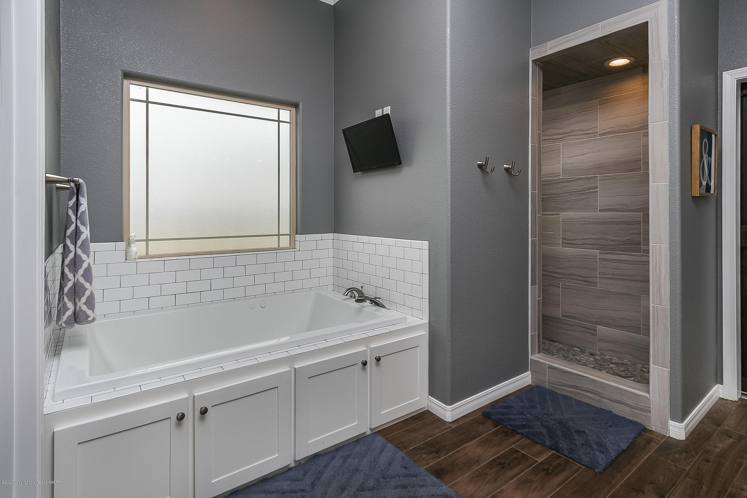 6950 South Hill Road Amarillo, TX 79119 - Photo 16 of 39 021_Master Bath and Shower