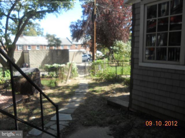 213 Westshire Road Baltimore, MD 21229 - Photo 3 of 11 Exterior (General)