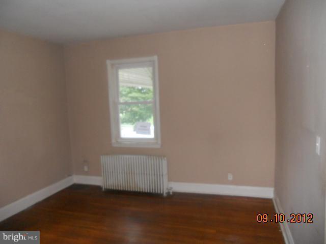 213 Westshire Road Baltimore, MD 21229 - Photo 7 of 11 Bedroom
