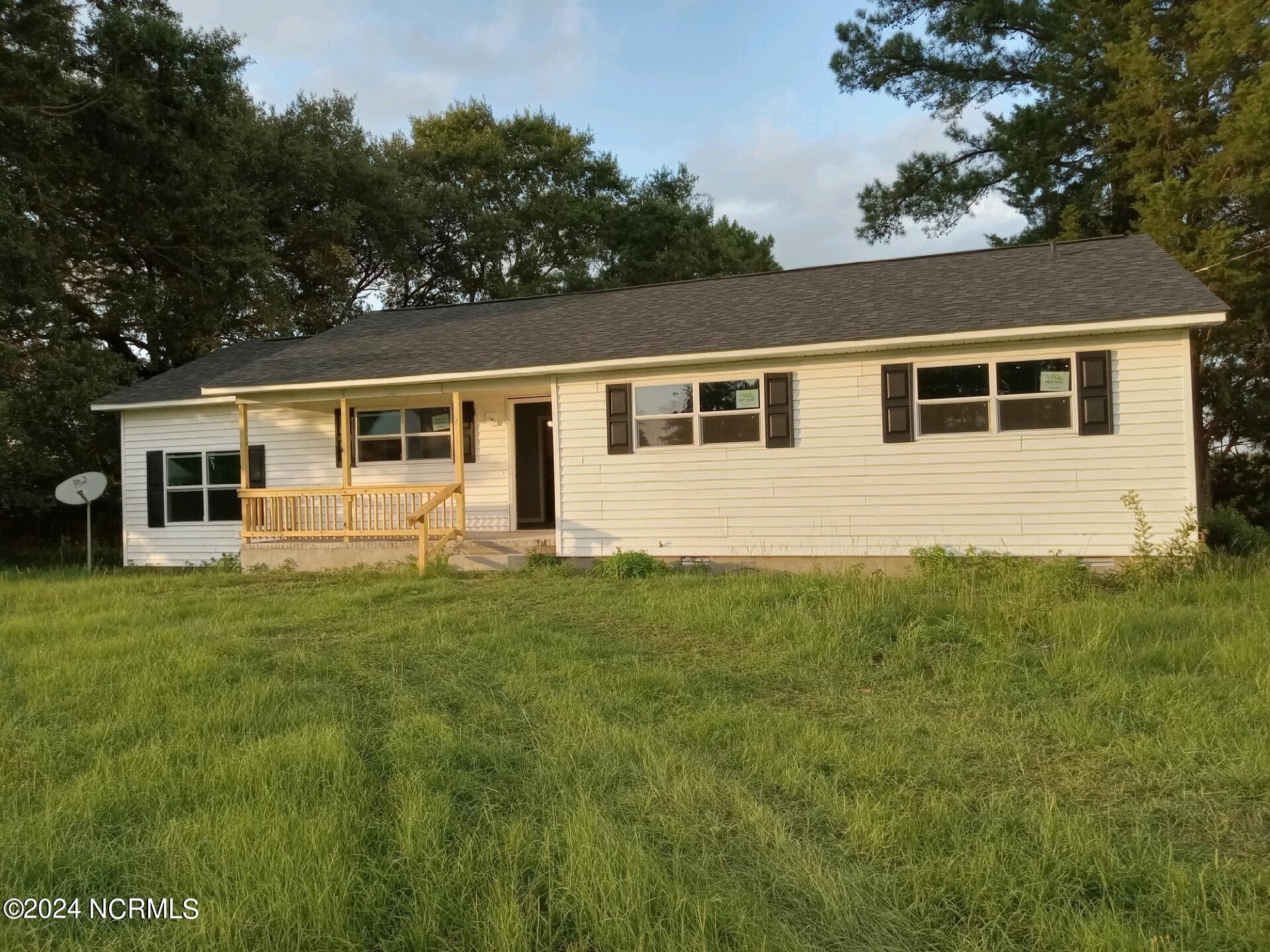 170 Honolulu Road Vanceboro, NC 28586 - Photo 1 of 5 Front of House