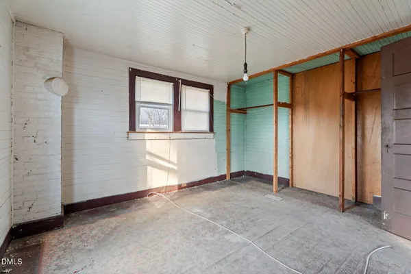 $55,000 | 65 Washington Street, Roanoke Rapids, NC 27870