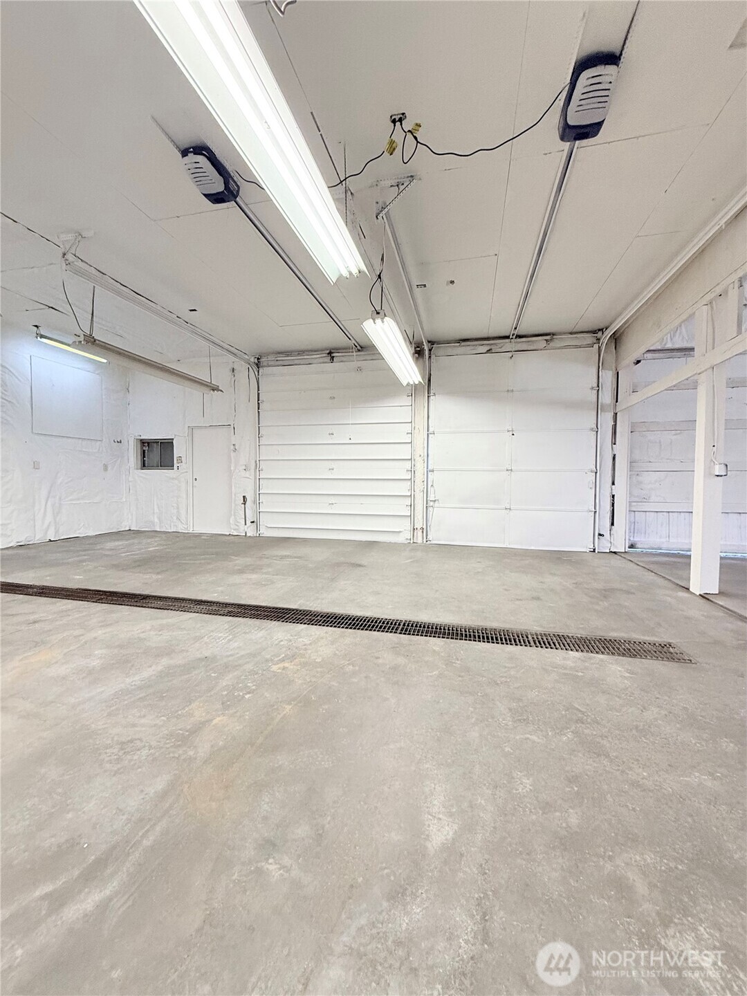 63 Shumway Road Omak, WA 98841 - Photo 27 of 39 a view of a indoor garage