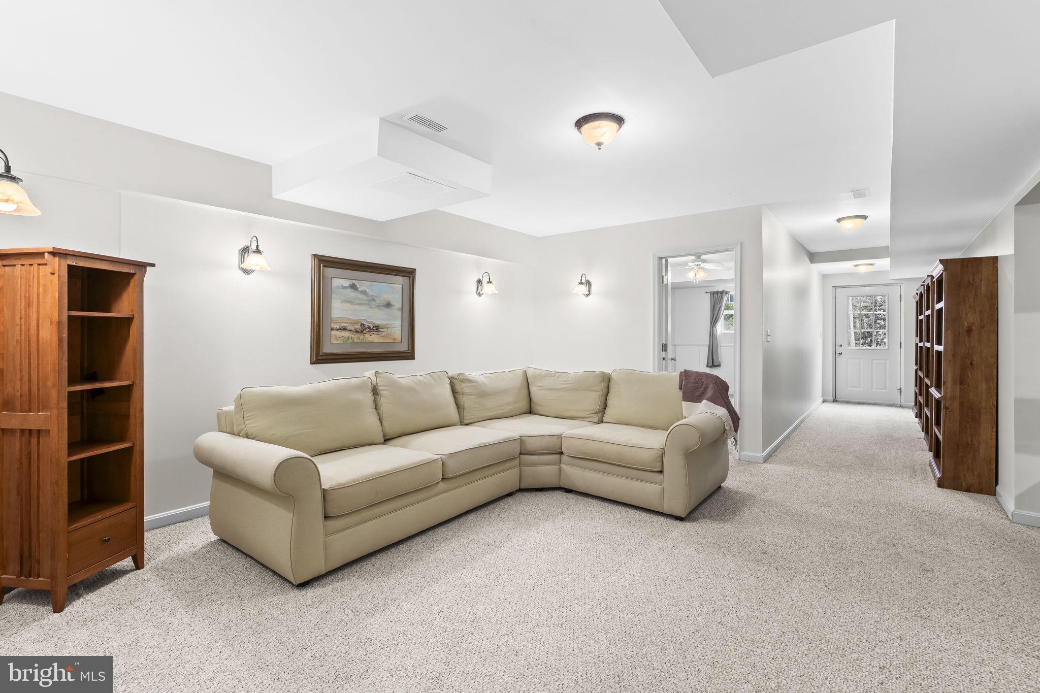 12345 H G Trueman Road Lusby, MD 20657 - Photo 23 of 38 Living Room