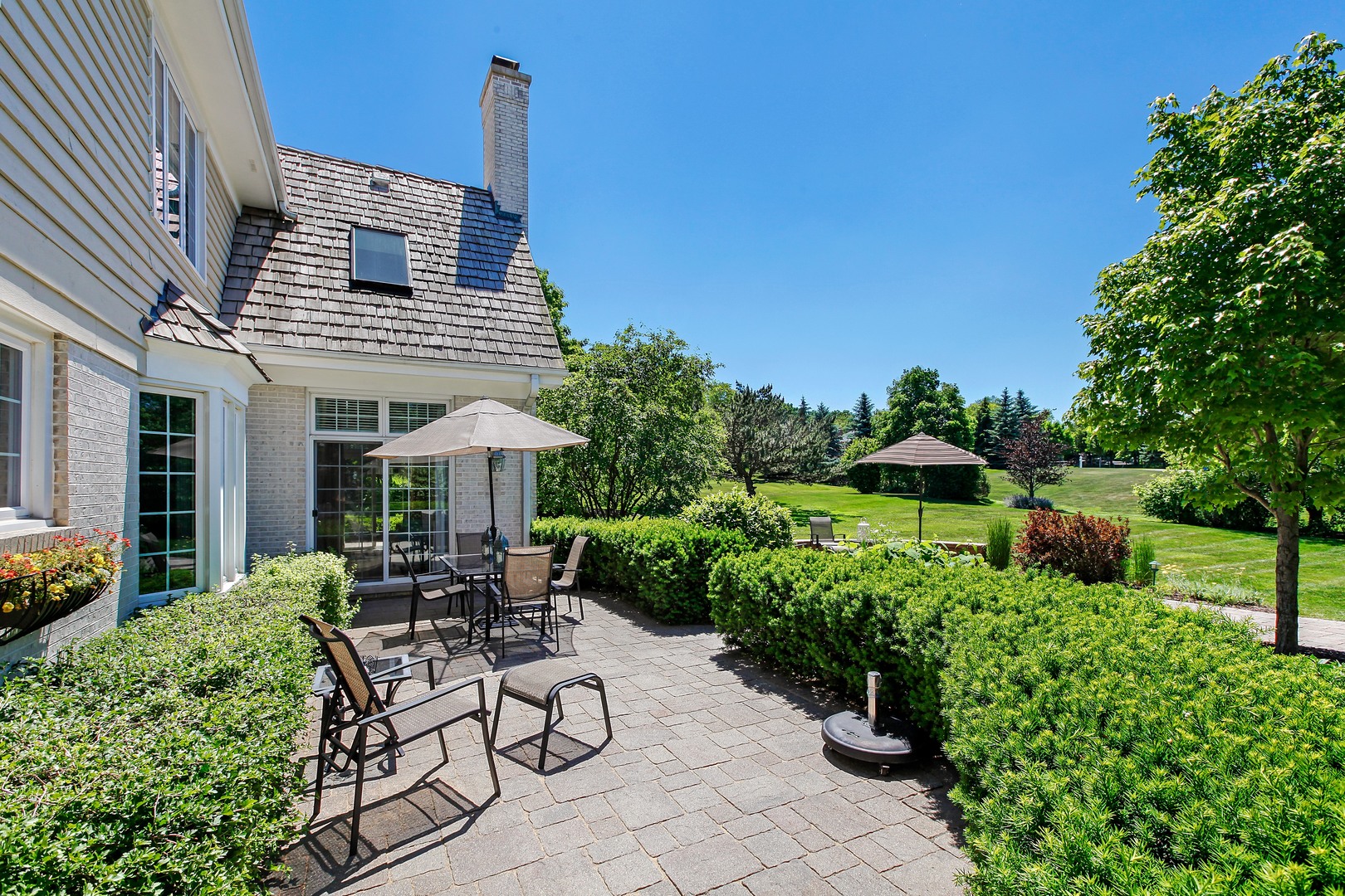 8750 Aintree Lane Burr Ridge, IL 60527 - Photo 22 of 25 Gallery Image 22