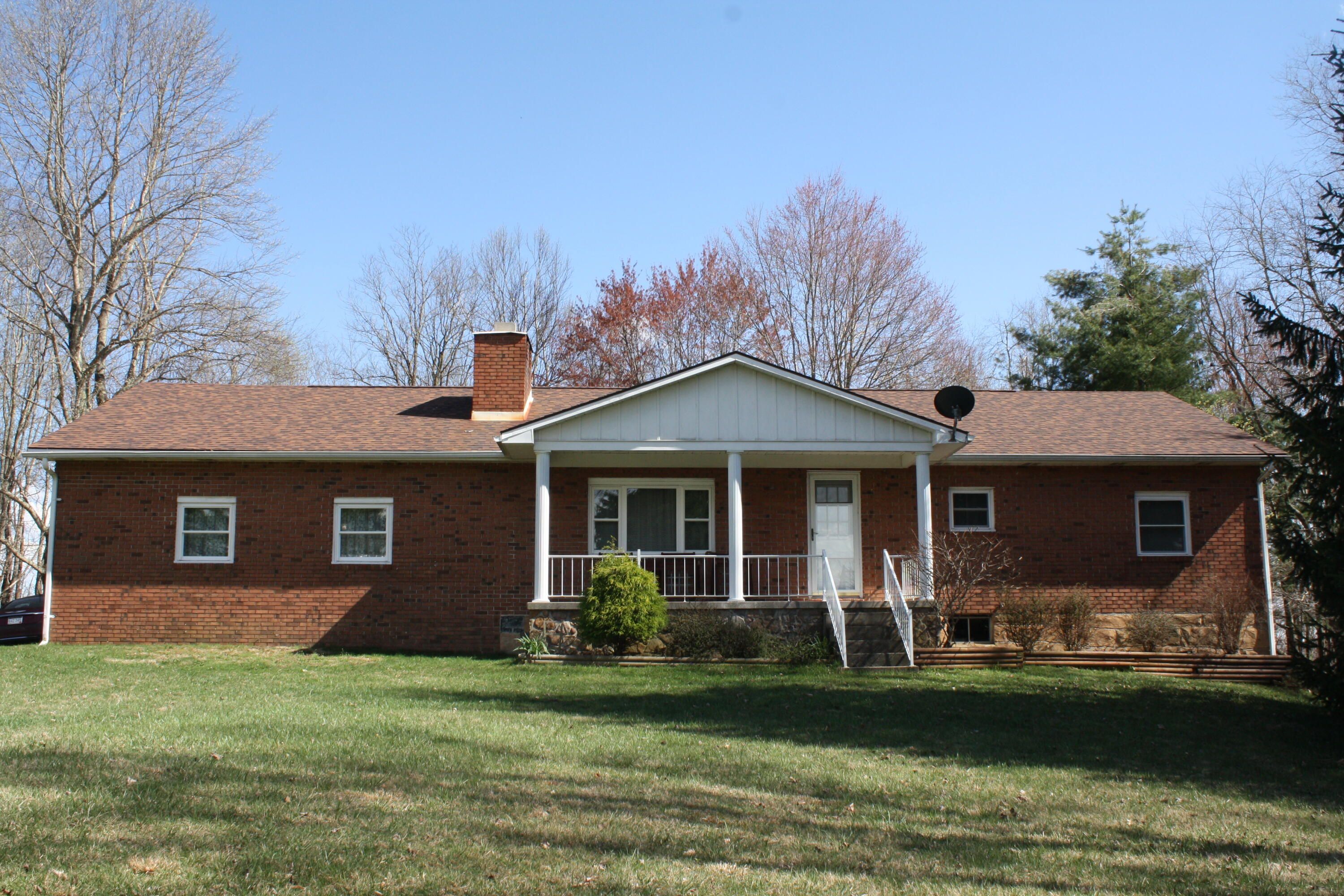 4284 Elk Knob Road Hinton, WV 25951 - Photo 2 of 61 Gallery Image 2