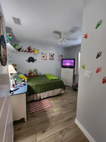 $379,900 | 5409 18th Street East, Bradenton, FL 34203