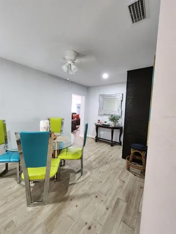 $379,900 | 5409 18th Street East, Bradenton, FL 34203