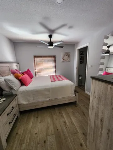 $379,900 | 5409 18th Street East, Bradenton, FL 34203