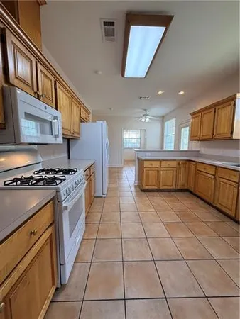 $2,400 | 3245 Iowa Avenue, Kenner, LA 70065