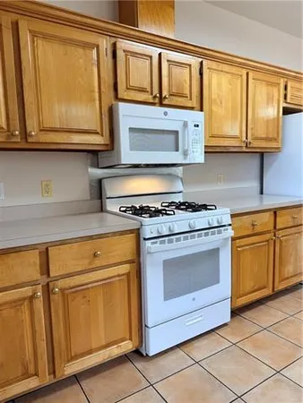 $2,400 | 3245 Iowa Avenue, Kenner, LA 70065