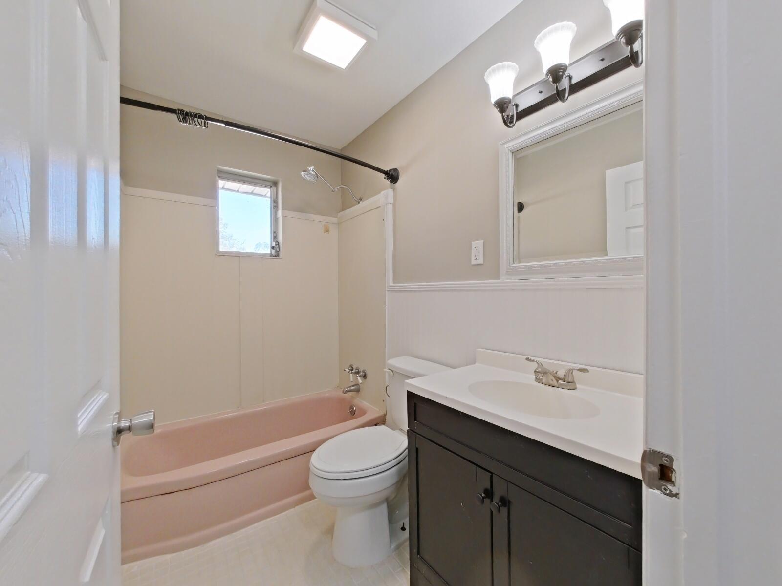 1944 Robin Road North Augusta, SC 29841 - Photo 21 of 43 Bathroom (6)