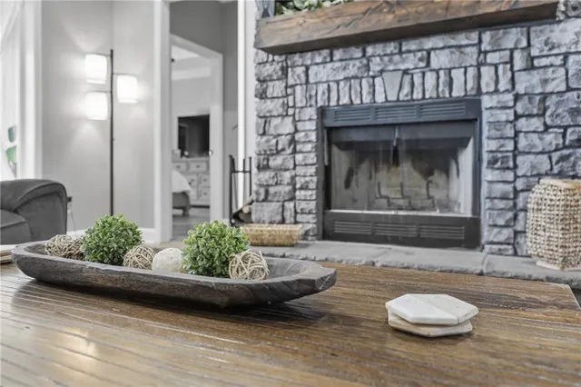 $749,900 | 32302 South State Route West, Archie, MO 64725