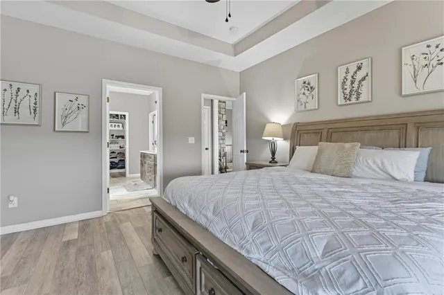 $749,900 | 32302 South State Route West, Archie, MO 64725