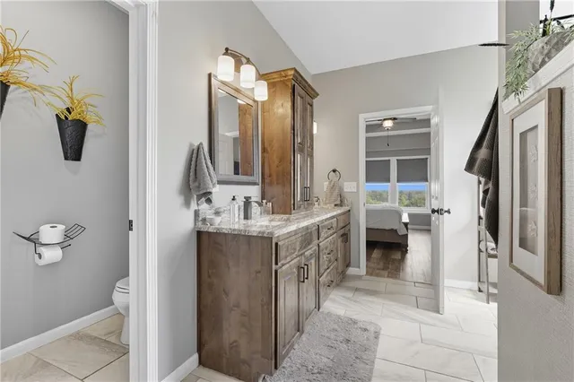 $749,900 | 32302 South State Route West, Archie, MO 64725