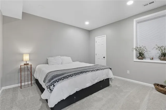 $749,900 | 32302 South State Route West, Archie, MO 64725