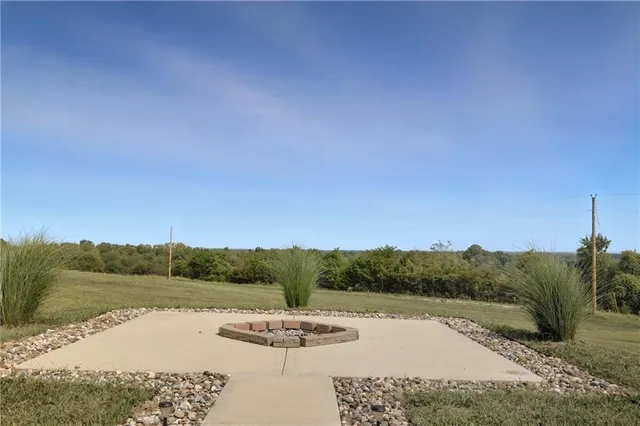 $749,900 | 32302 South State Route West, Archie, MO 64725