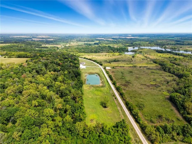 $749,900 | 32302 South State Route West, Archie, MO 64725