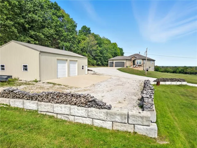 $749,900 | 32302 South State Route West, Archie, MO 64725