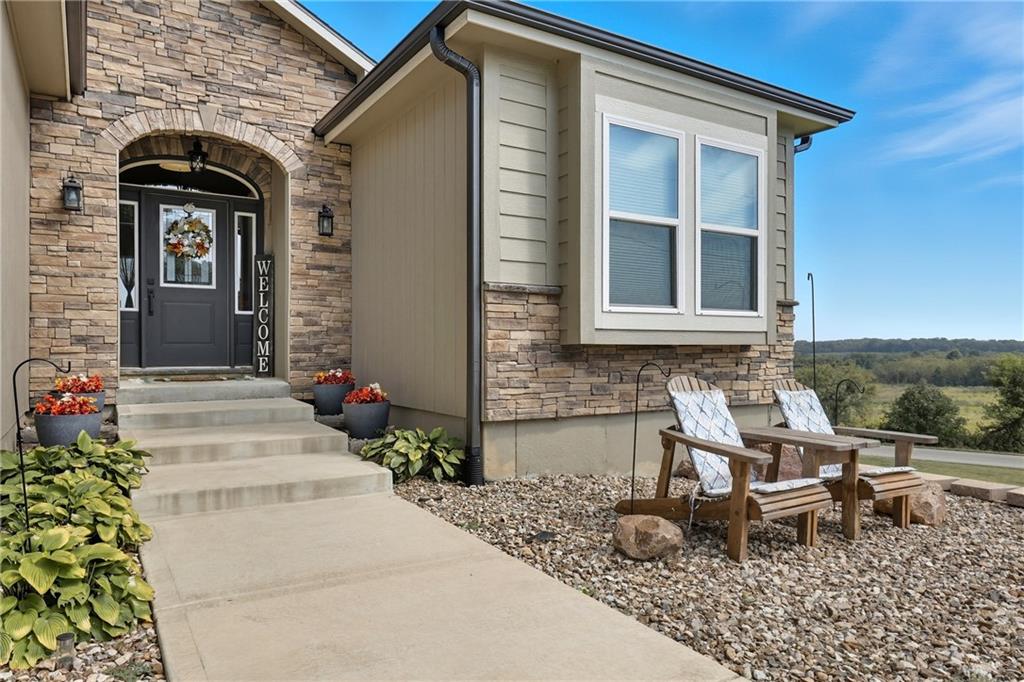 32302 South State Route West Archie, MO 64725 - Photo 7 of 55