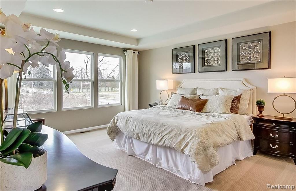 2177 Logan Drive Rochester Hills, MI 48309 - Photo 10 of 17