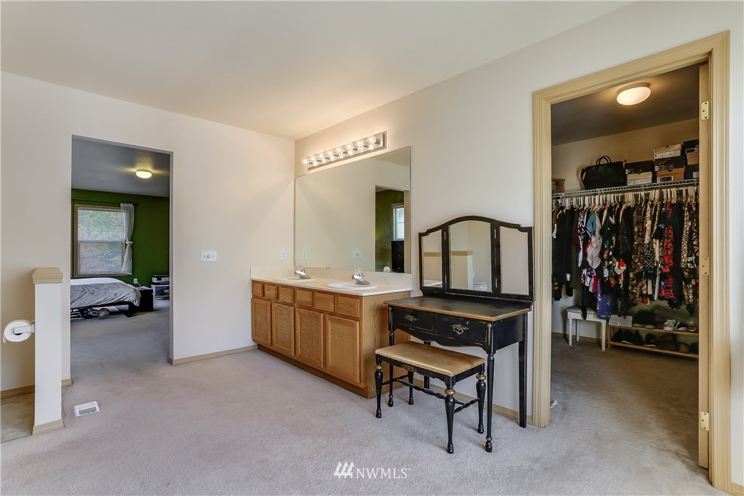 2310 Southeast 3rd Street Renton, WA 98056 - Photo 23 of 30 a living room with furniture