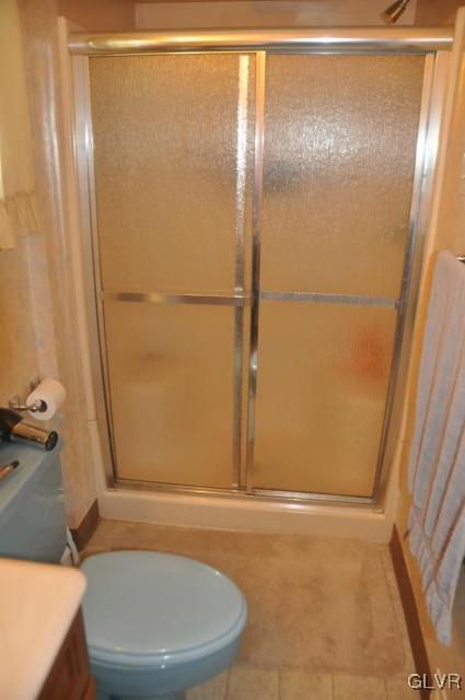 1937 Hopewell Road Bethlehem, PA 18017 - Photo 13 of 28 Master Bath