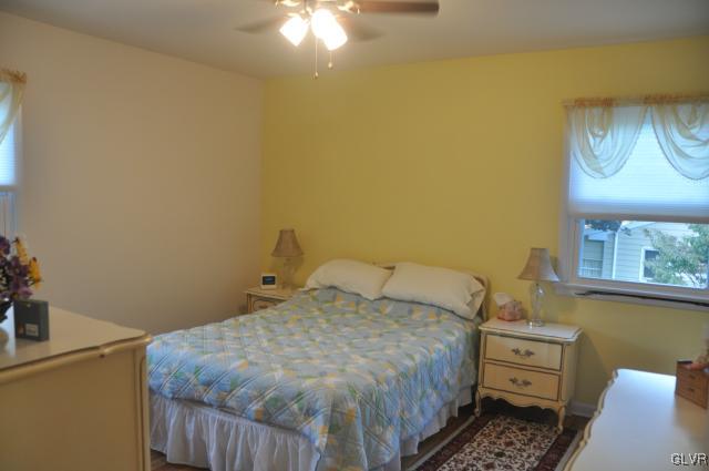 1937 Hopewell Road Bethlehem, PA 18017 - Photo 15 of 28 Bedroom 2
