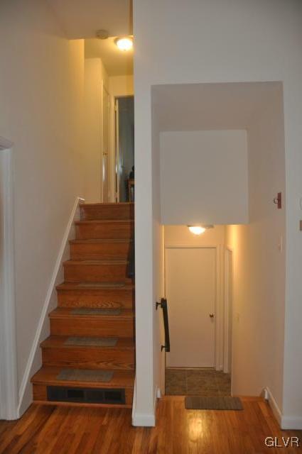 1937 Hopewell Road Bethlehem, PA 18017 - Photo 10 of 28 Gallery Image 10