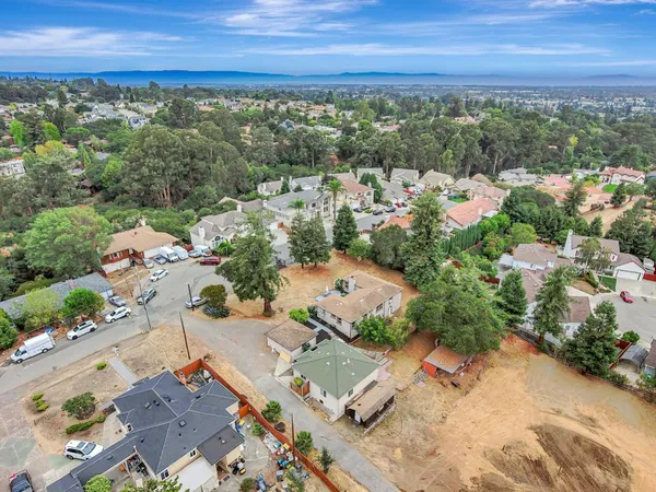 $1,700,000 | 2468 Hidden Lane, Hayward, CA 94541