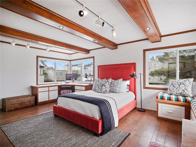 $8,575,000 | 1 Collins Island, Newport Beach, CA 92662