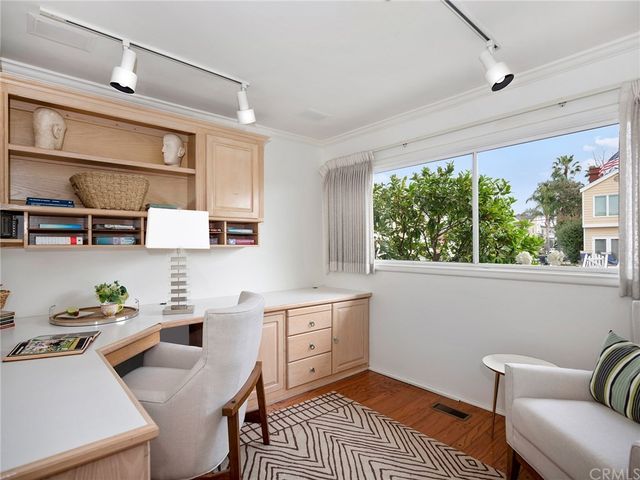 $8,575,000 | 1 Collins Island, Newport Beach, CA 92662