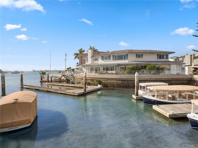 $8,575,000 | 1 Collins Island, Newport Beach, CA 92662