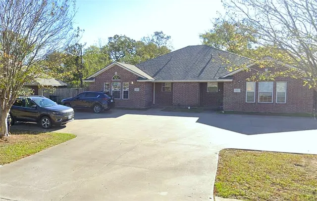 $1,800 | 1429 Western Oaks Court, Bryan, TX 77801