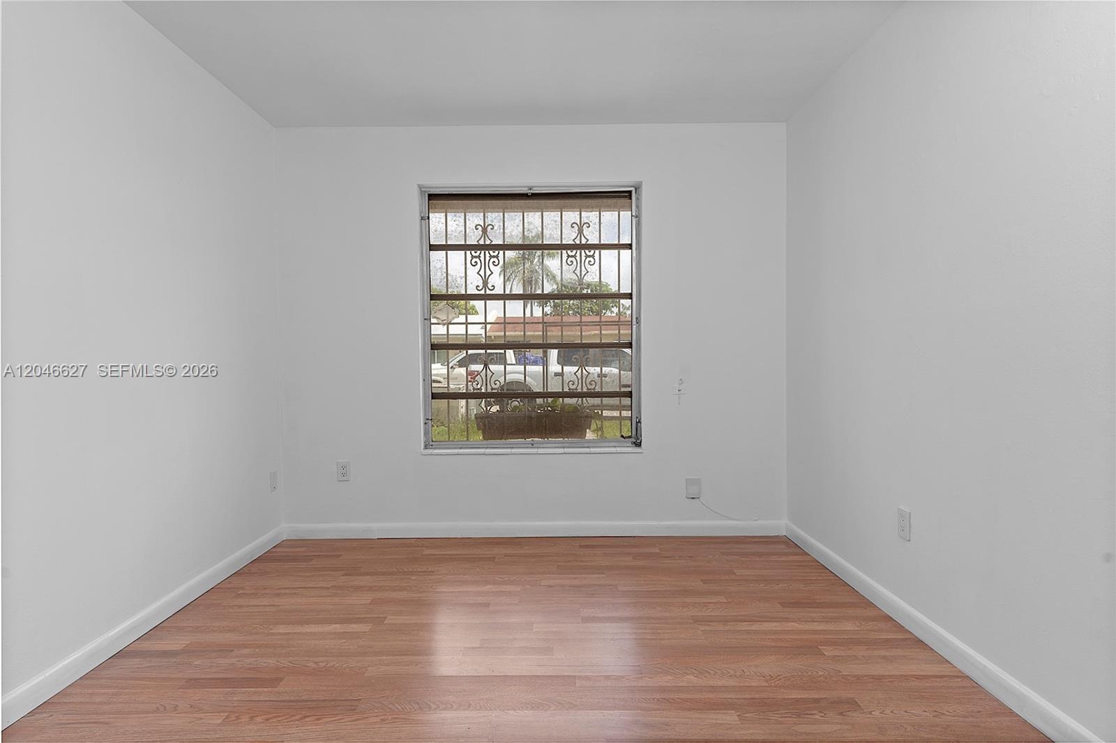10112 Southwest 23rd Street Miami, FL 33165 - Photo 25 of 32