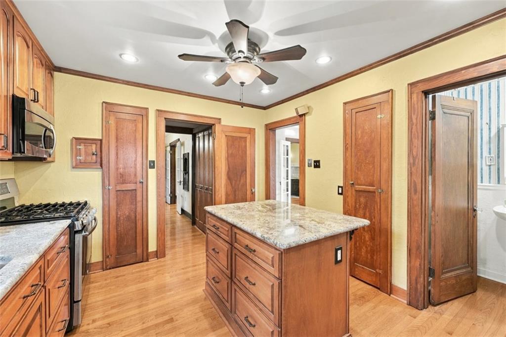 281 Arden Road Pittsburgh, PA 15216 - Photo 10 of 35 Gallery Image 10