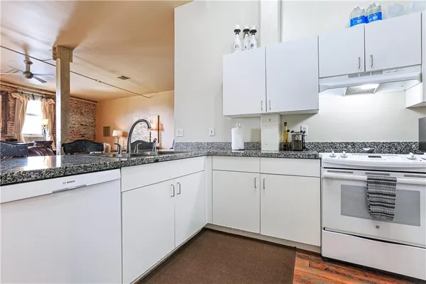 $3,500 | 404 Notre Dame Street, Unit 23, New Orleans, LA 70130